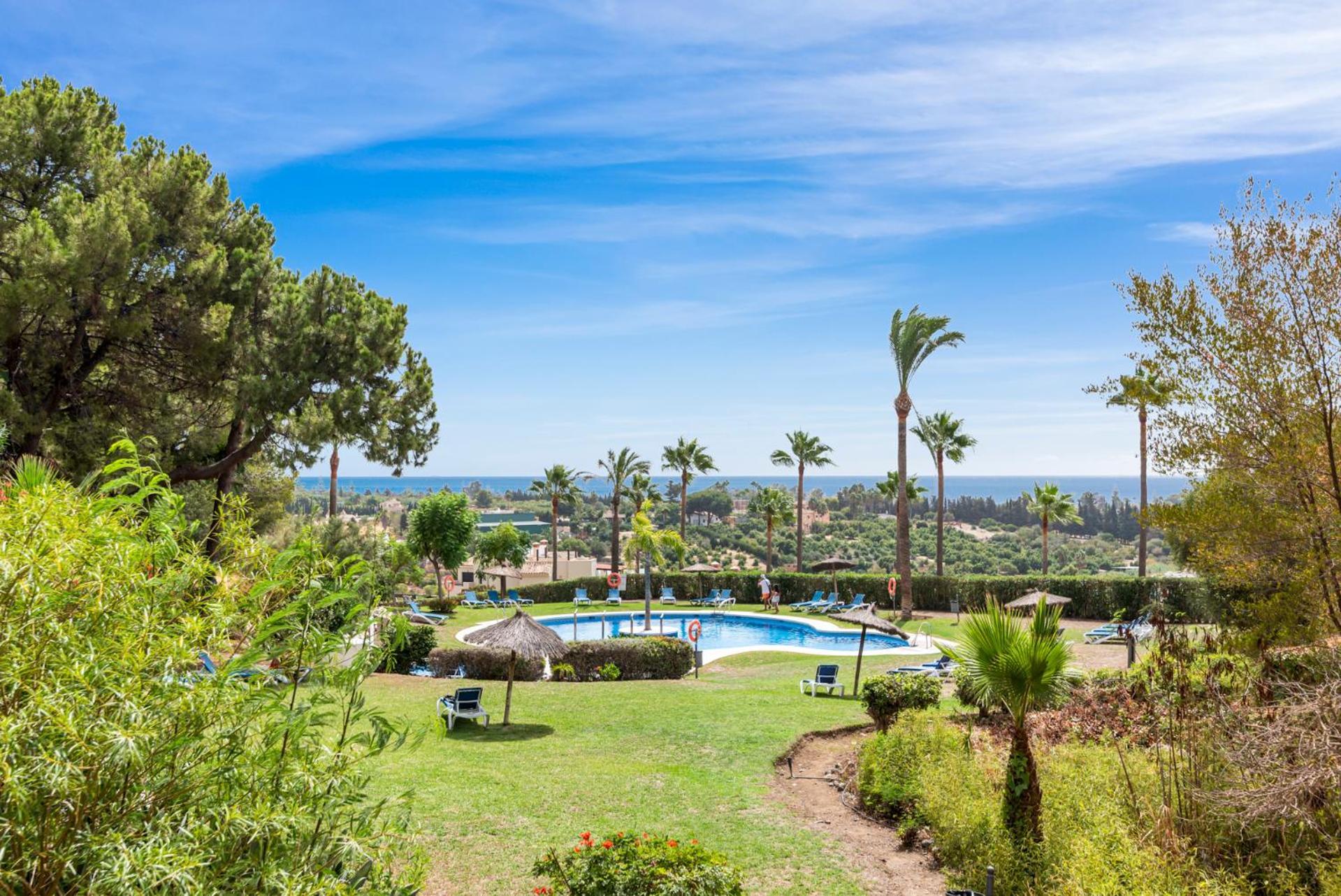 Sky And Sea Estepona Penthouse Esterno foto