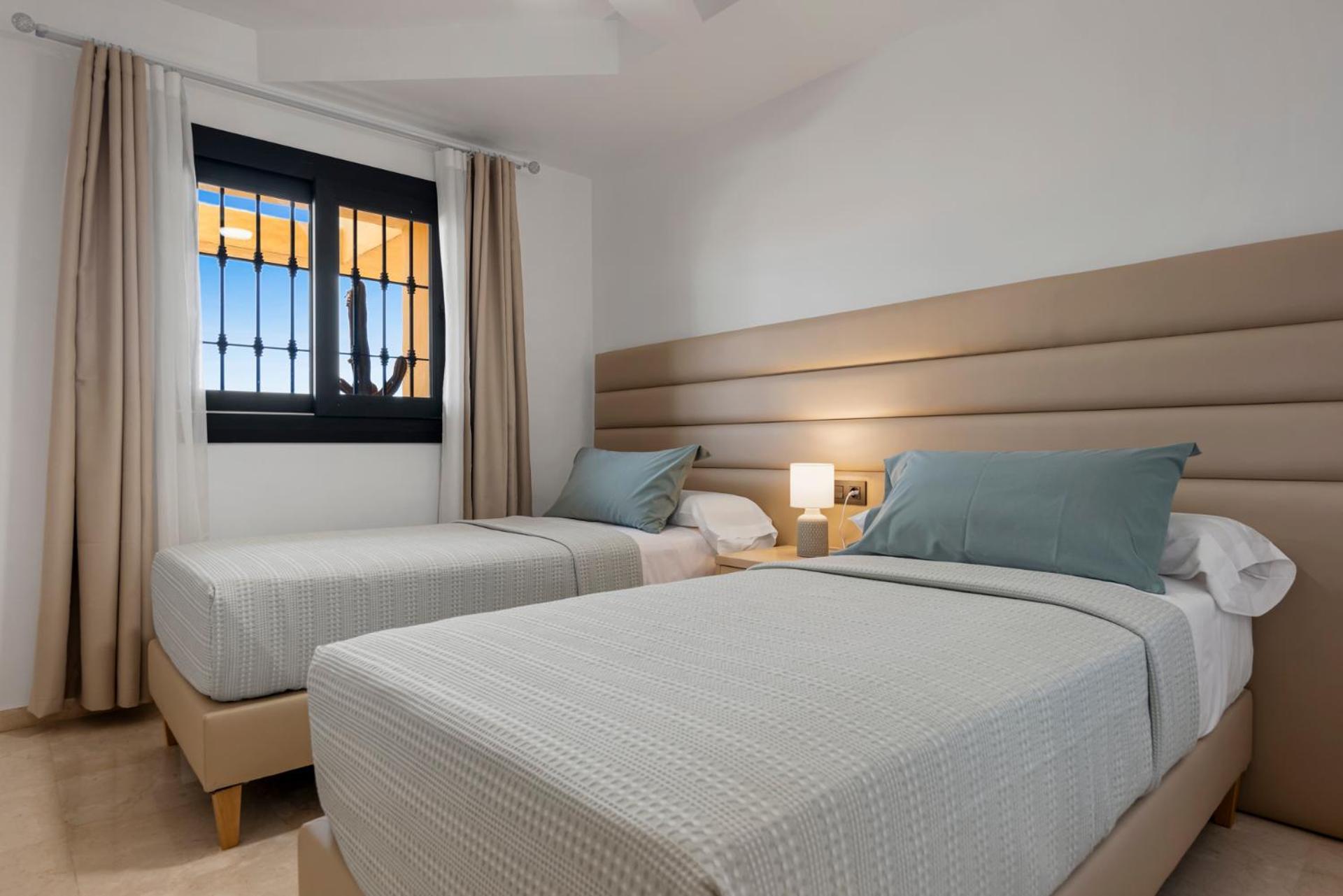 Sky And Sea Estepona Penthouse Esterno foto